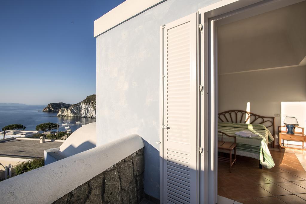 Hotel Villaggio Dei Pescatori Ponza Exterior photo