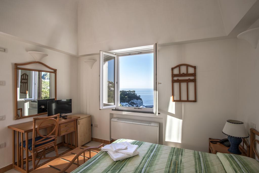 Hotel Villaggio Dei Pescatori Ponza Exterior photo